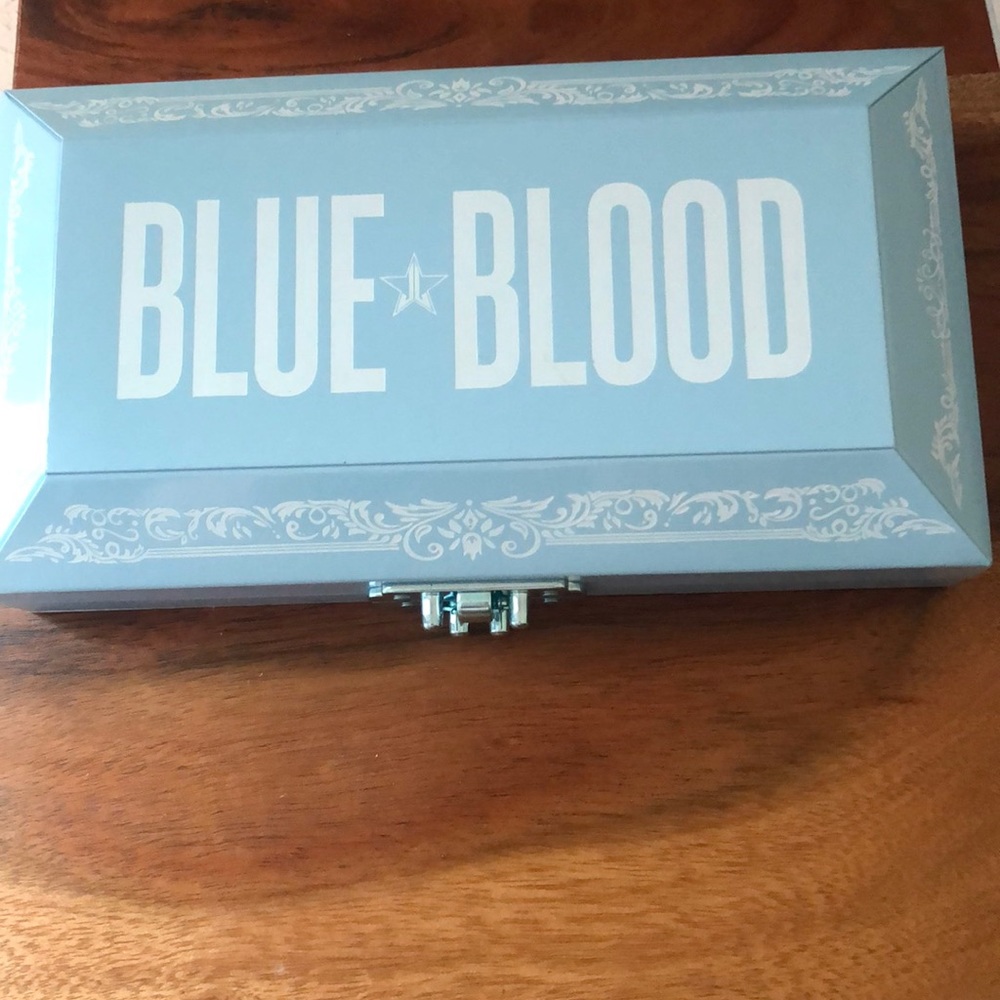 Jeffree Star ⭐️ Blue Blood Make-up Palette 🎨